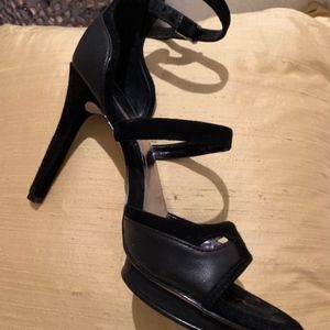 UBER SEXY BLACK STILETTO SANDAL